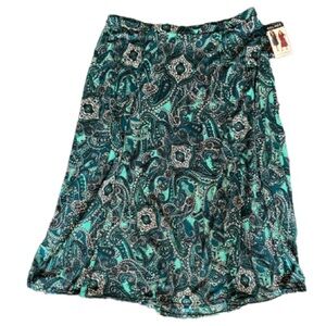 Gorgeous turquoise and blue paisley women’s skirt size 1X NWT